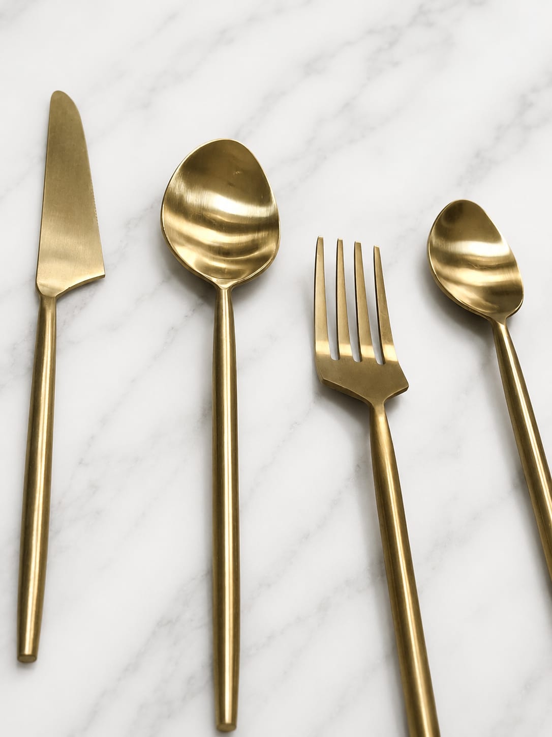 Classic dinner set of 4pcs