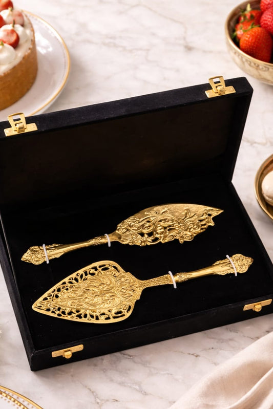 Royal brass cake set